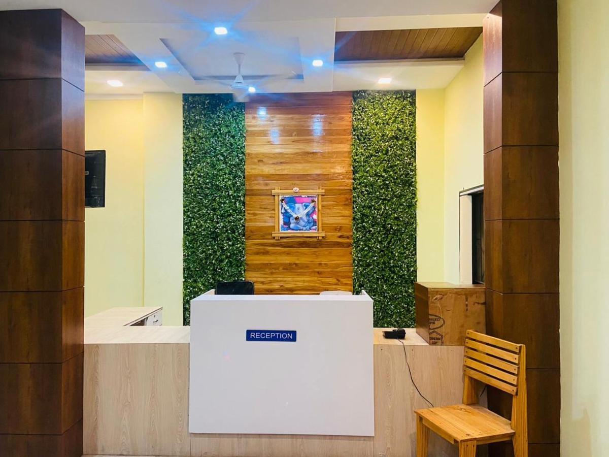 Hotel Meghmalhar Lodging Jejuri Exterior photo